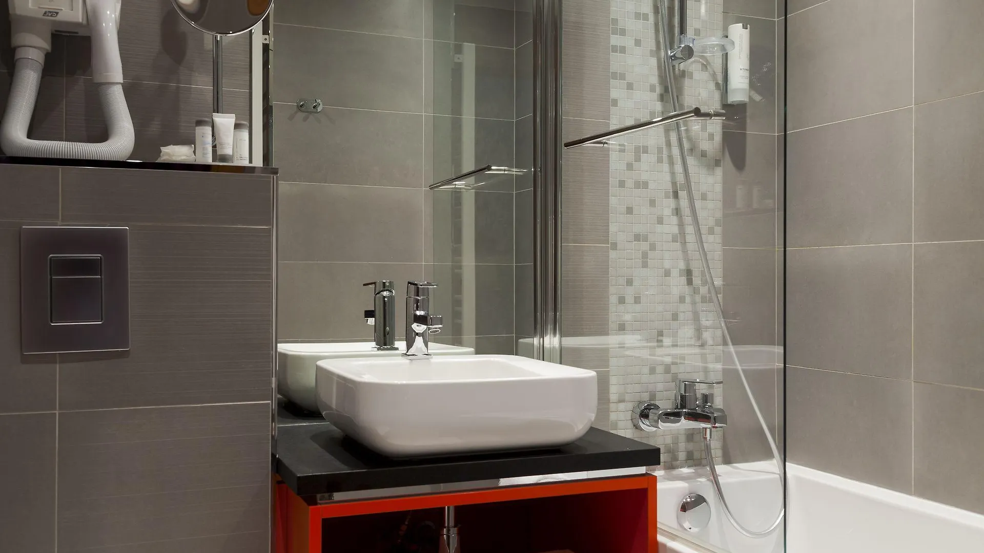 Timhotel Opera Blanche Fontaine Paris