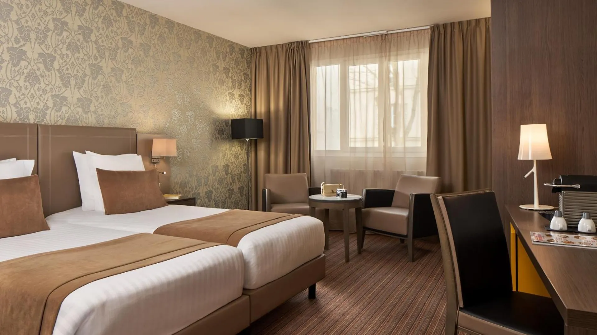 Timhotel Opera Blanche Fontaine 4*