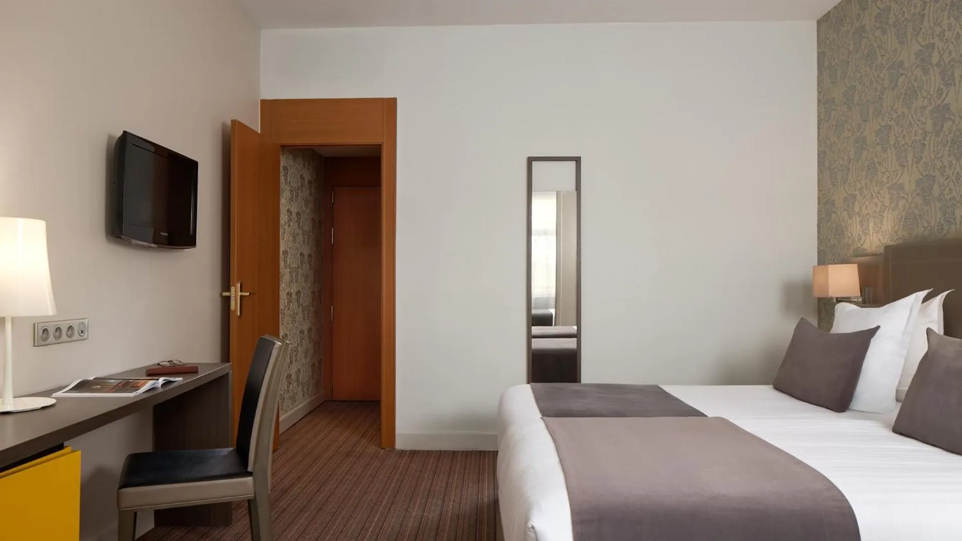 Timhotel Opera Blanche Fontaine 4* Paris