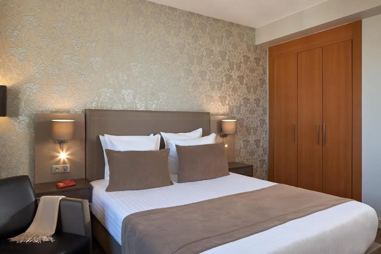 Timhotel Opera Blanche Fontaine Hotel