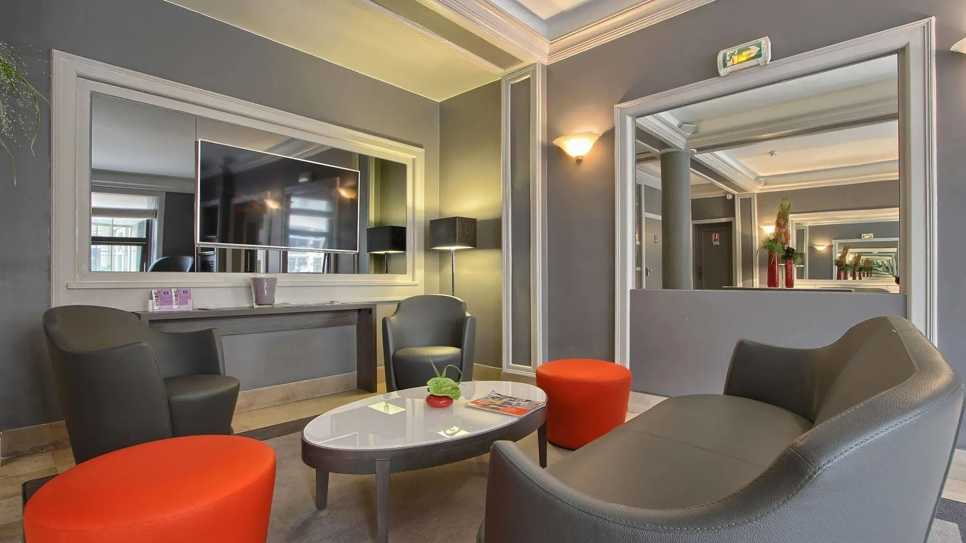 Timhotel Opéra Blanche Fontaine